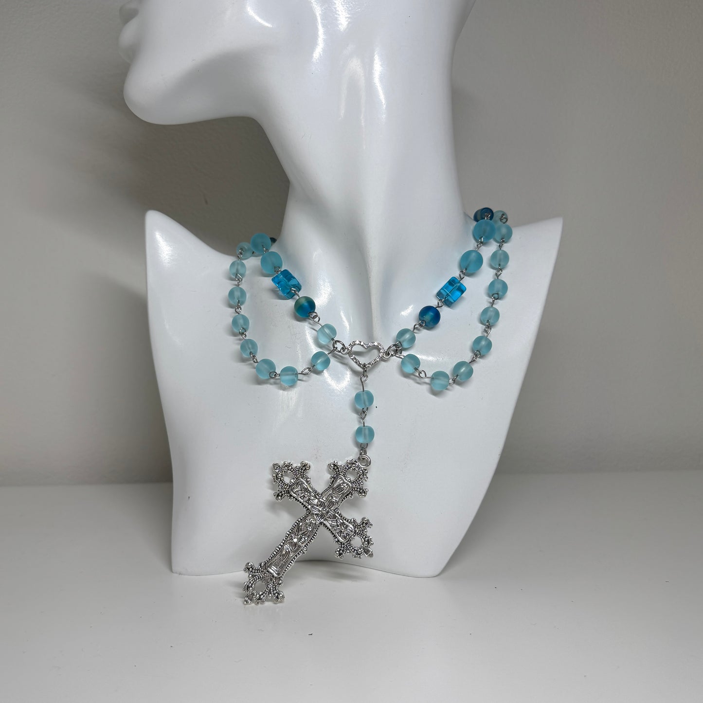 Ora Choker
