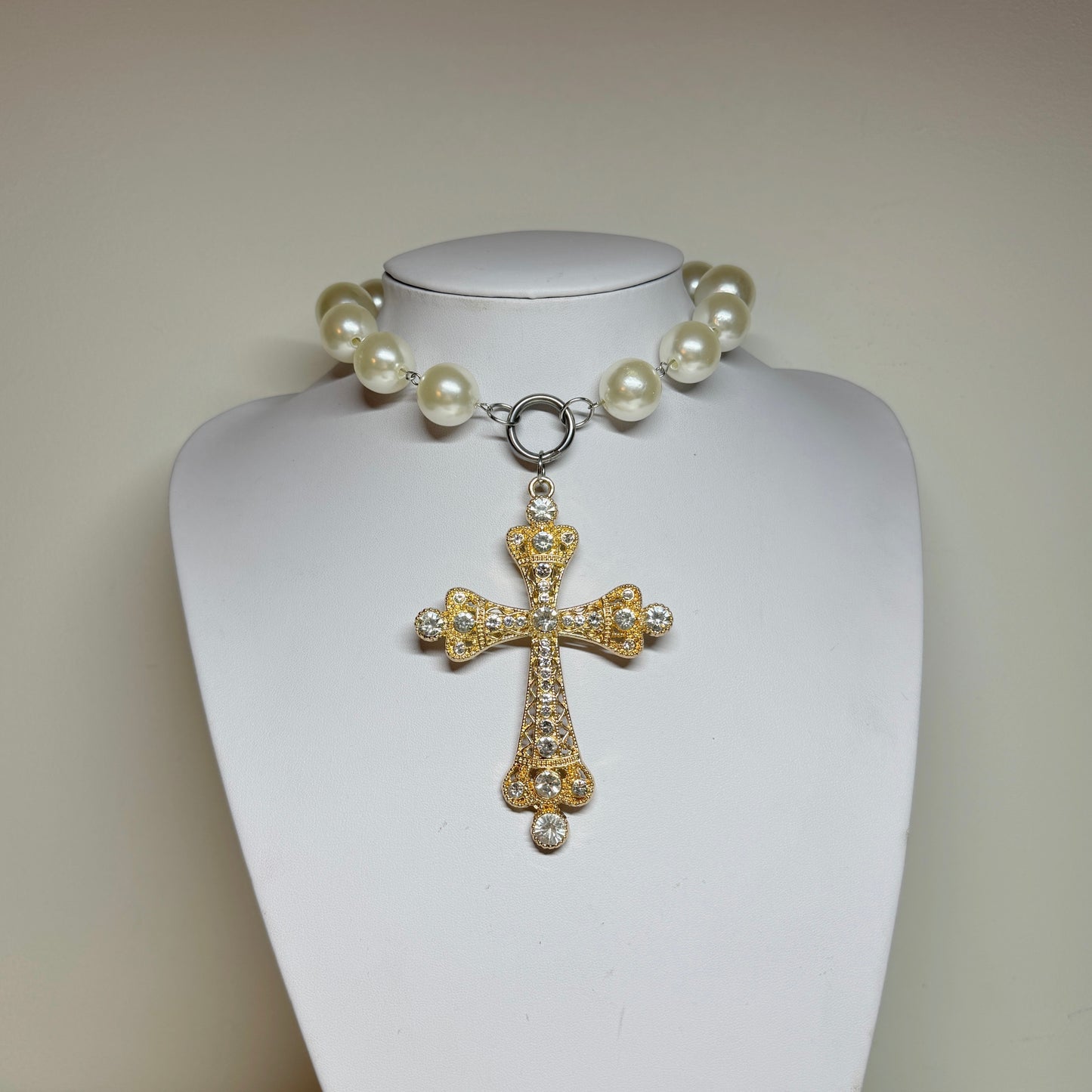 Big Pearl Choker