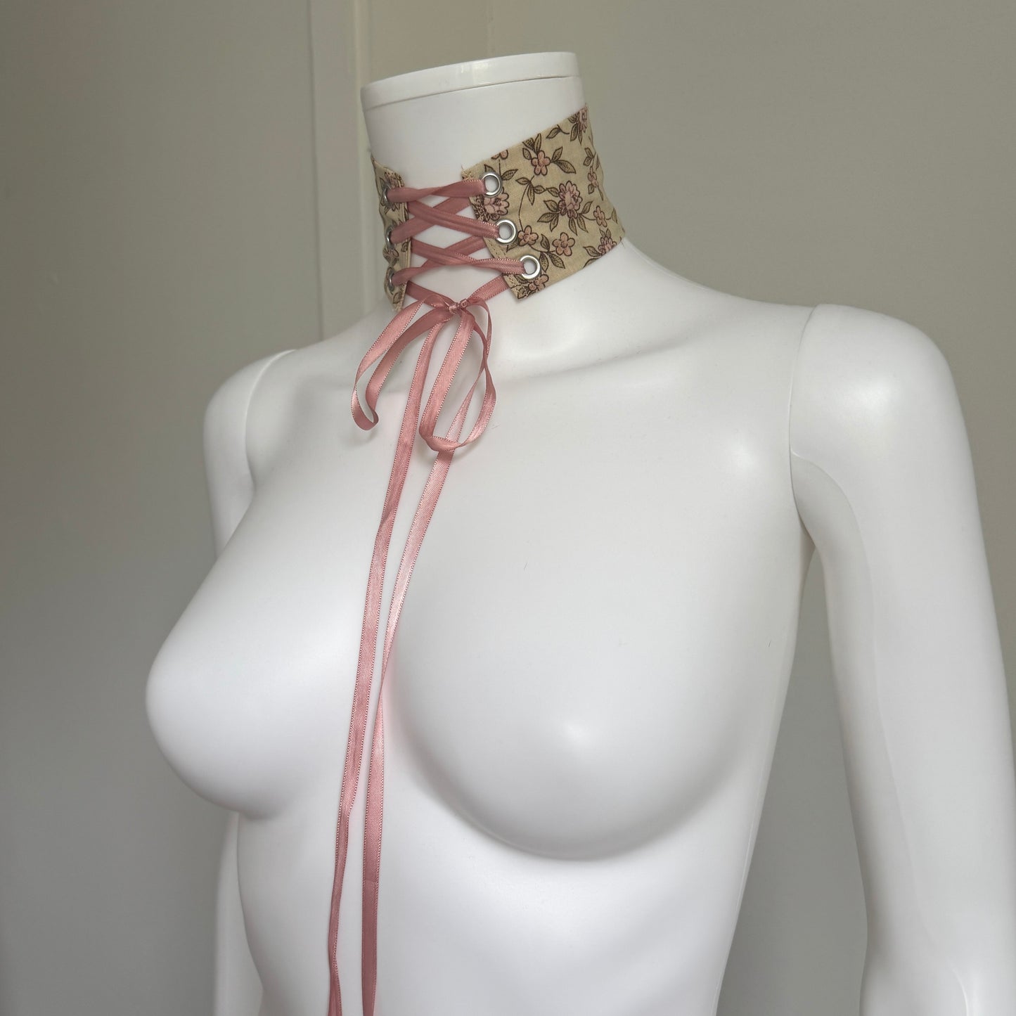 Corset Choker