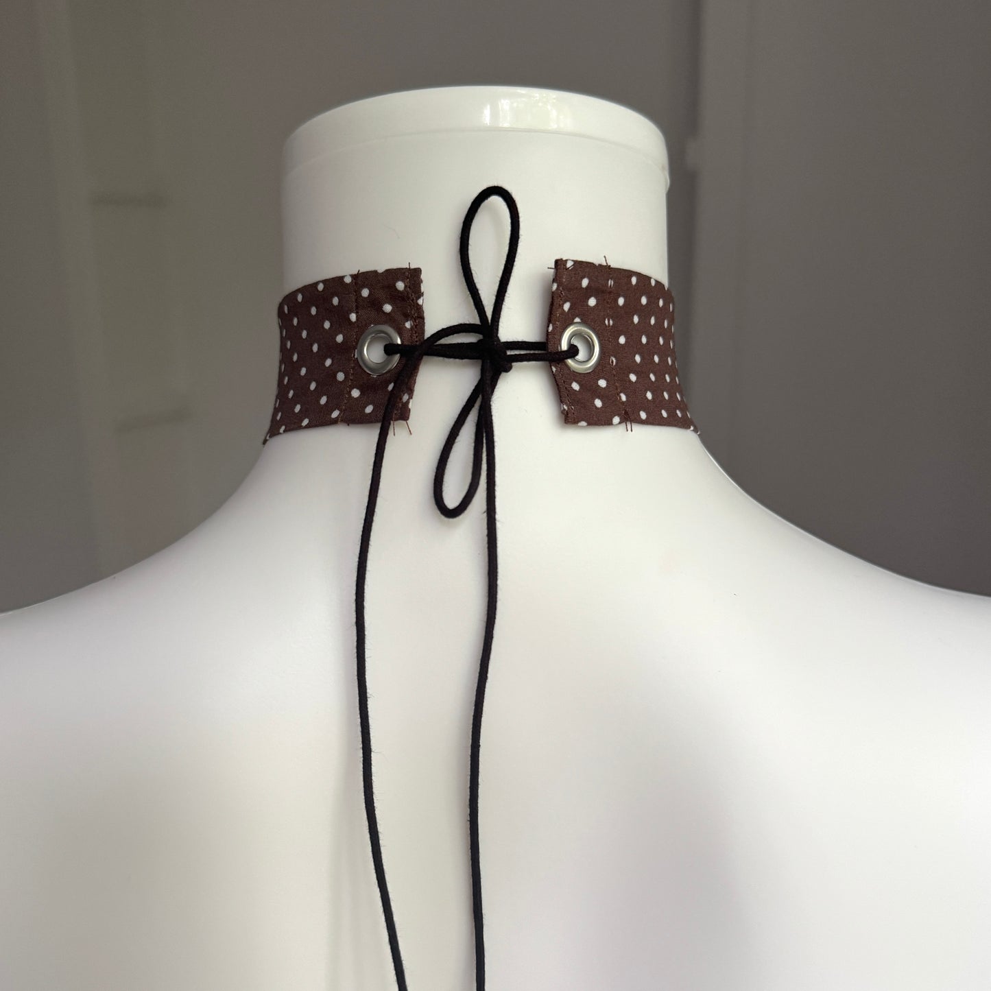 Button choker | blue