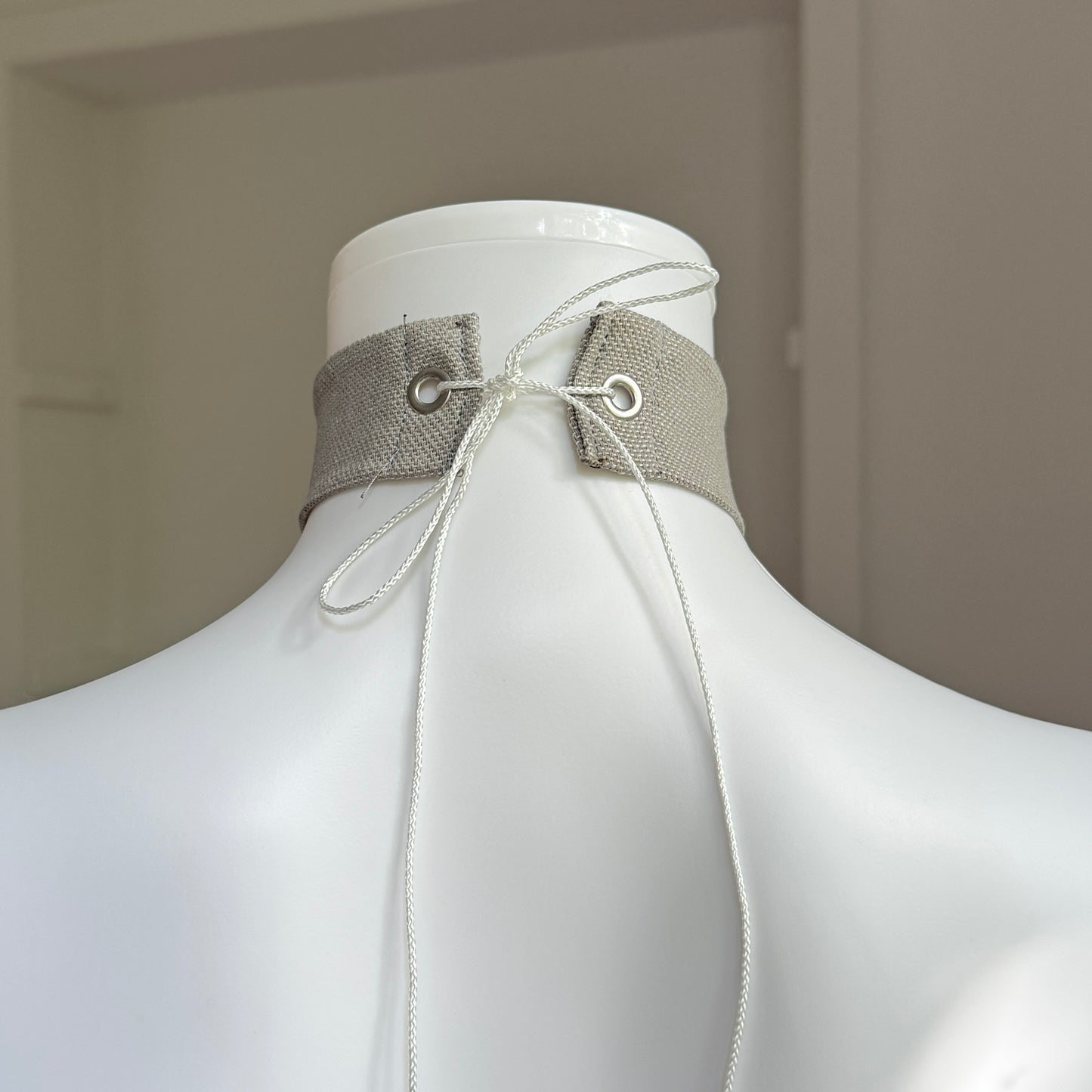 Button Choker | grey